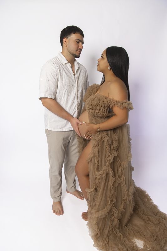 Maternity photography by Swavey Shots